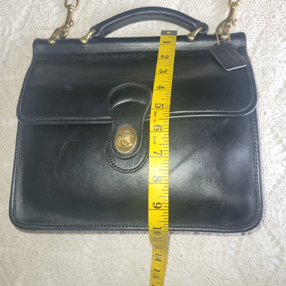 SOLD! Vintage Coach Black 2 Way Shoulder Bag Handbag Brass Hardware Turnlock - Picture 14 of 16